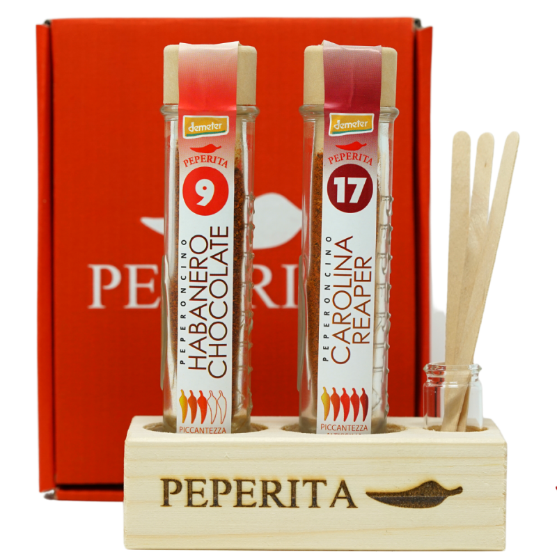 Porta peperoncino da tavolo con due polveri di Peperoncino Bio Habanero Chocolate e Carolina Reaper + palette degustazione